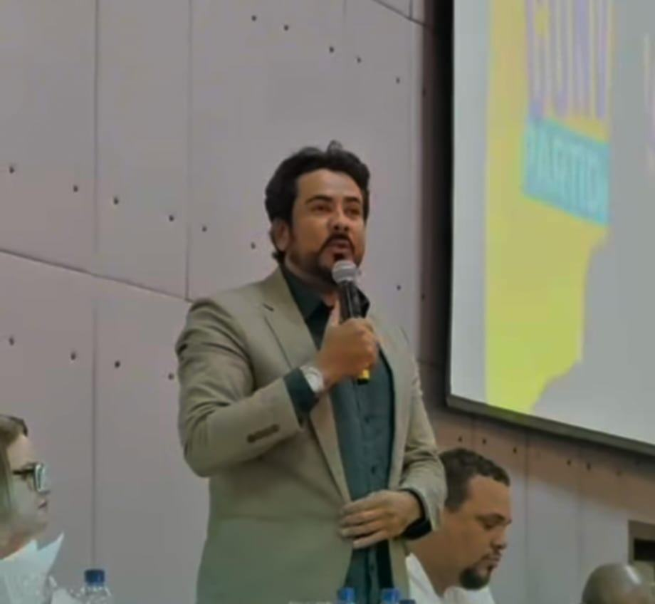 Bahia: Zem Costa é anunciado como primeiro suplente ao Senado durante convenção do PSOL-Rede em Salvador