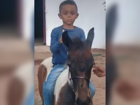 Criança de 8 anos morre afogada em piscina de fazenda no interior da Bahia
